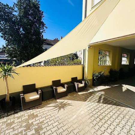 Neva Apartments Фэгэраш Экстерьер фото